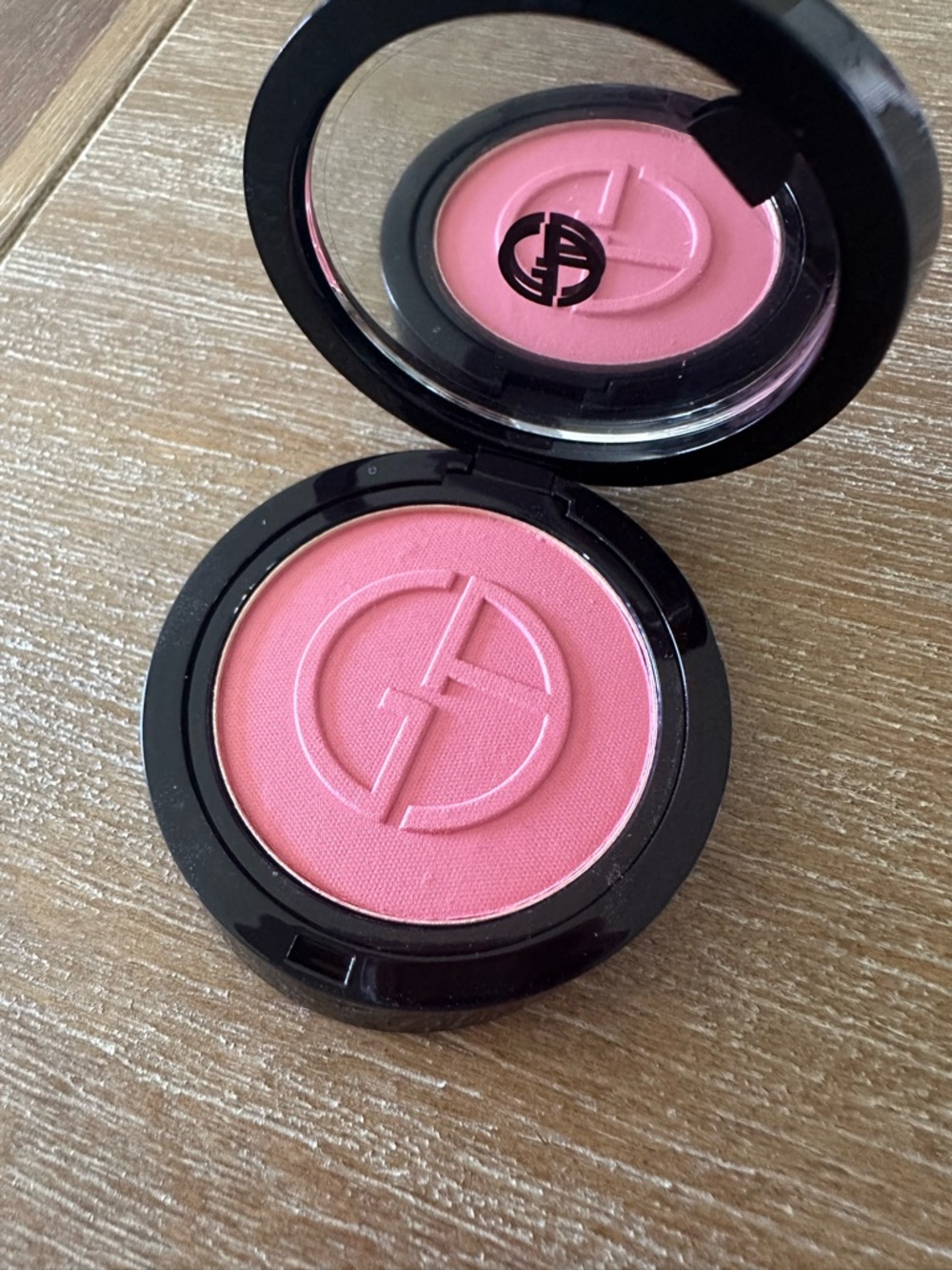 Giorgio Armani Radiant Powder Blush — 51 Amore